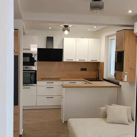 Mariva - 25 Makarska