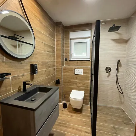 Mariva - 25 Makarska