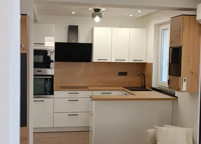 Mariva - 25 Makarska